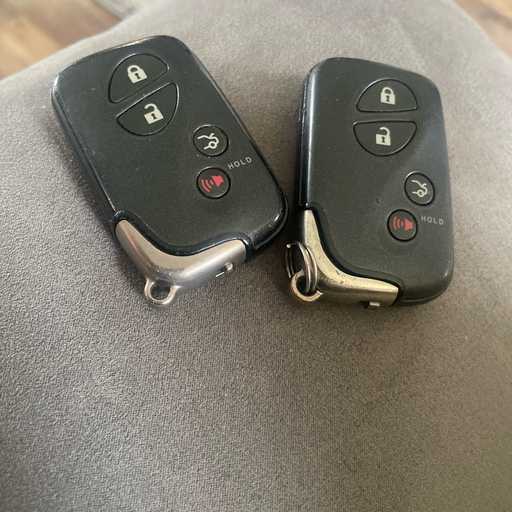 Lexus black  key Fobs with Silver Accents
